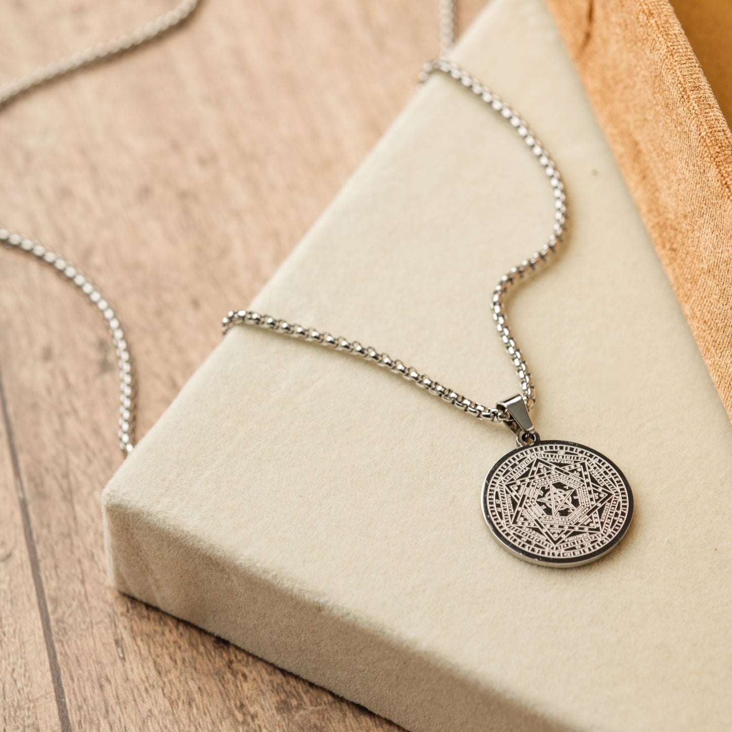 Halskette Aemeth Seal – 7 Erzengel John Dee – Edelstahl – Silber