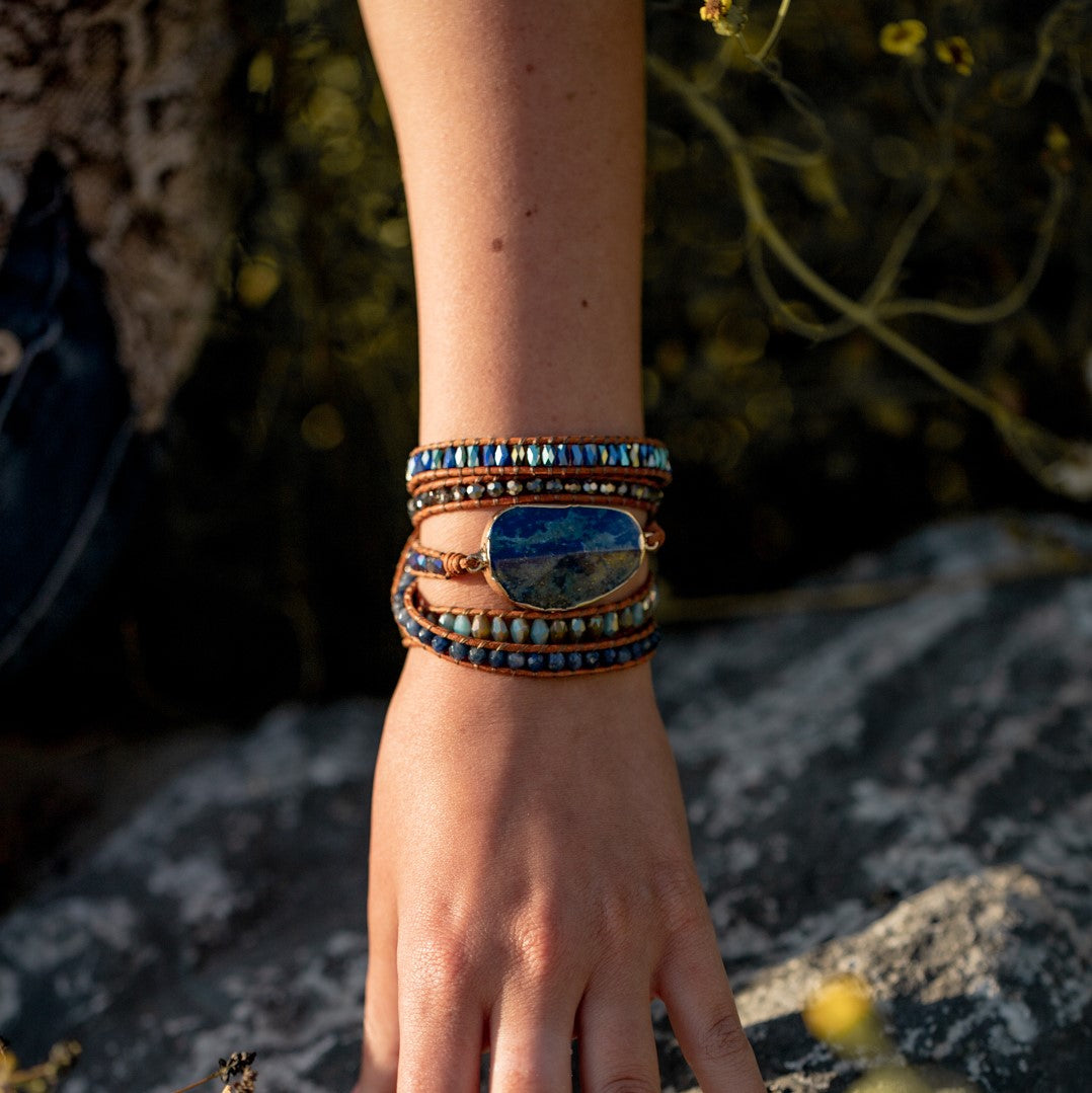 Wickelarmband Leder – Lapislazuli & Sodalith – grober Schnitt – Weisheit