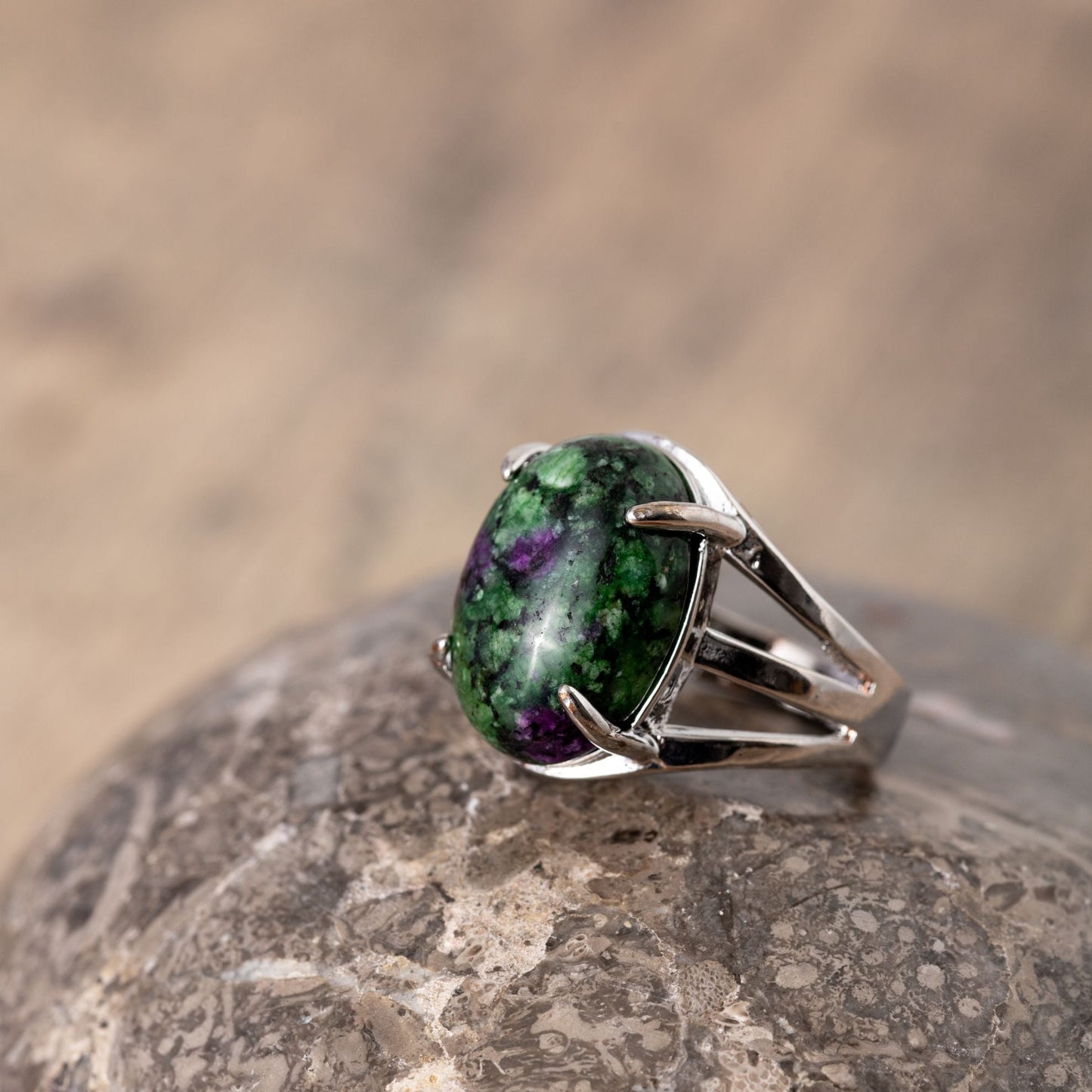 Zoisit-Rubin-Ring – Cabochon-Set – Edelstein-Ring – Willenskraft