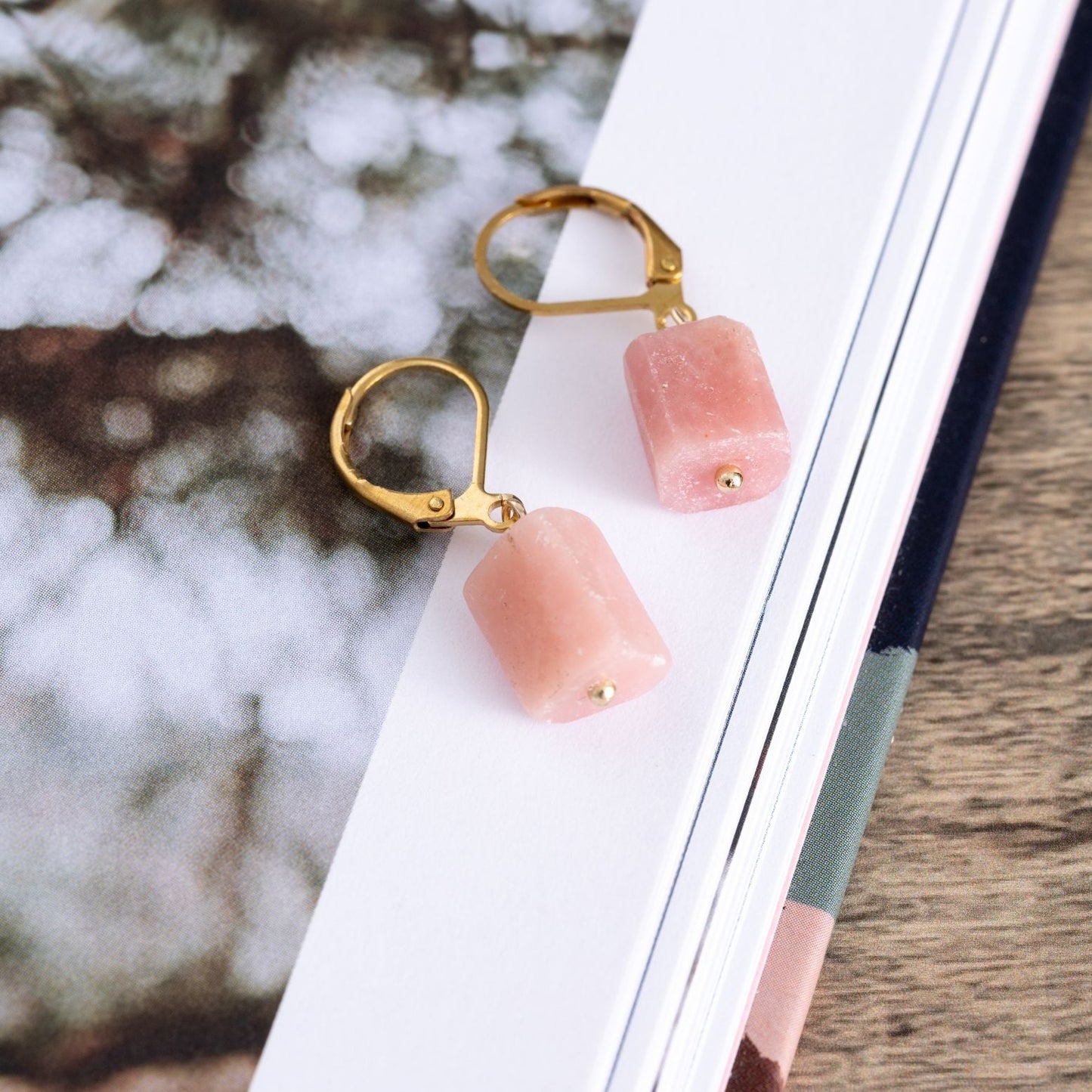 Anden-Opal-Ohrringe – Rosa Opal – Edelstein-Ohrringe – Edelstahl Gold – Lebensfreude