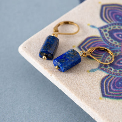 Lapislazuli Ohrringe – Edelstein Ohrringe – Edelstahl Gold – Weisheit