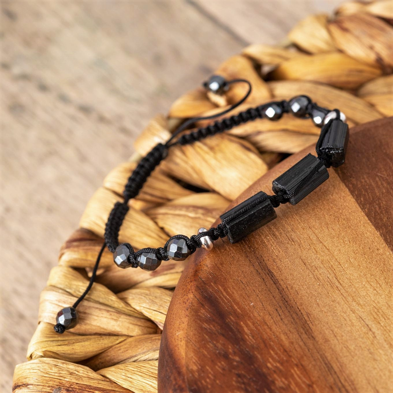 Balance-Armband – Turmalin und Hämatit – verstellbar – Fokus