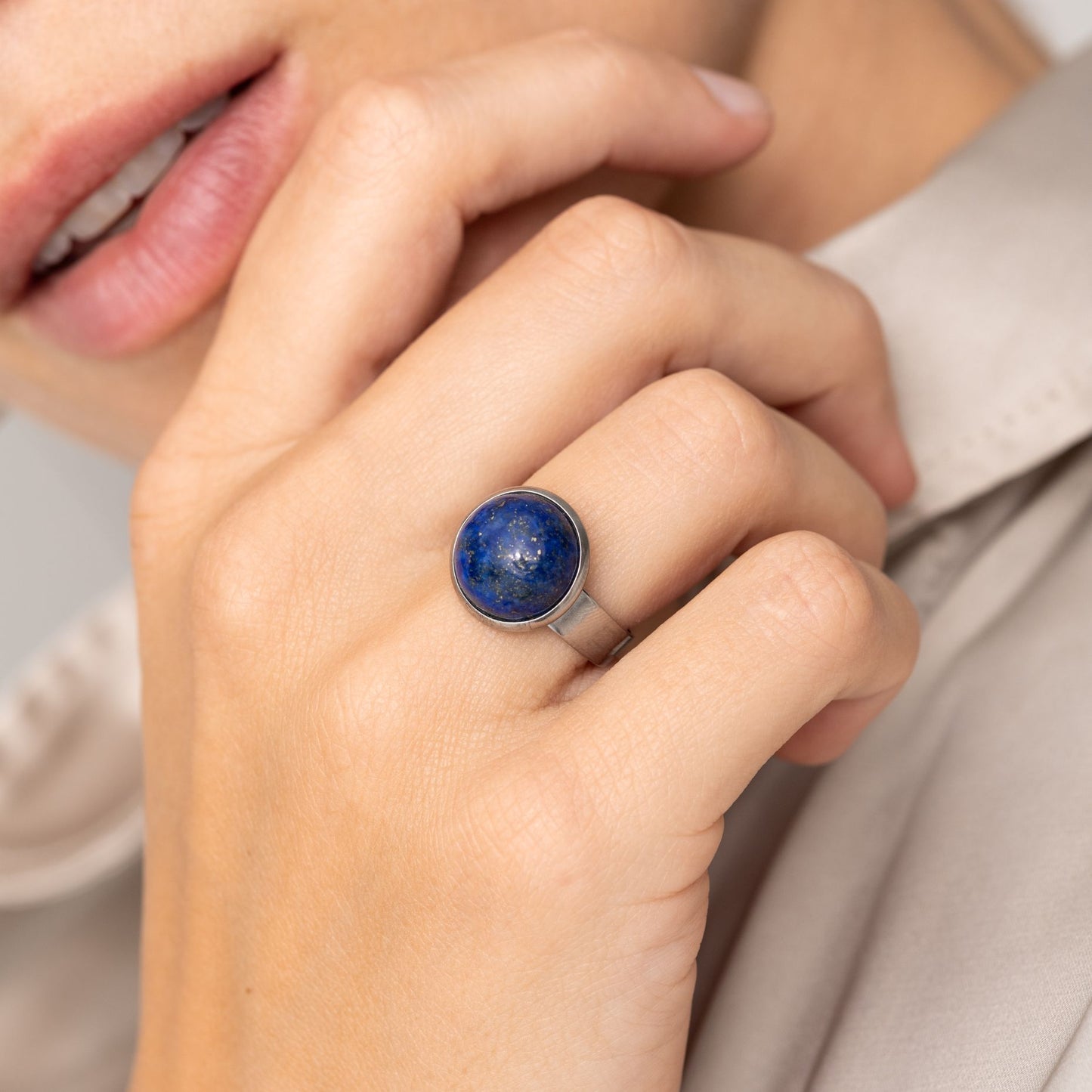 Lapislazuli-Ring – Cabochon-Edelstein – Edelstahl – Freundschaft