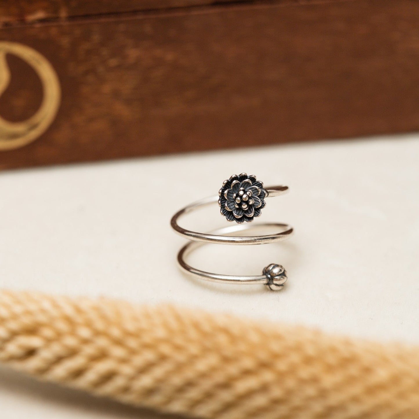 Ring Offener Lotus – 925er Sterlingsilber – Ausdauer