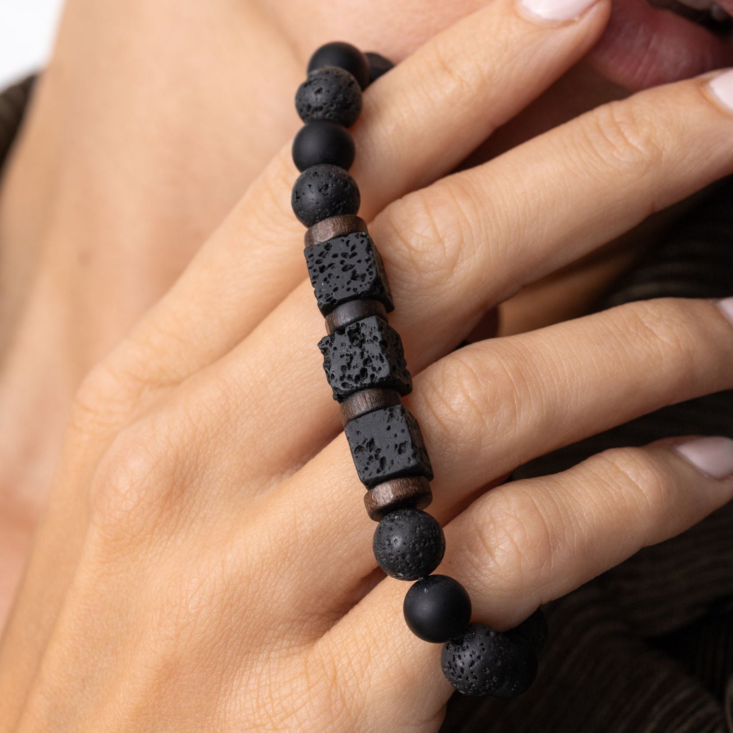 Balance-Armband – Onyx & Lavastein – Lavawürfel Würfel