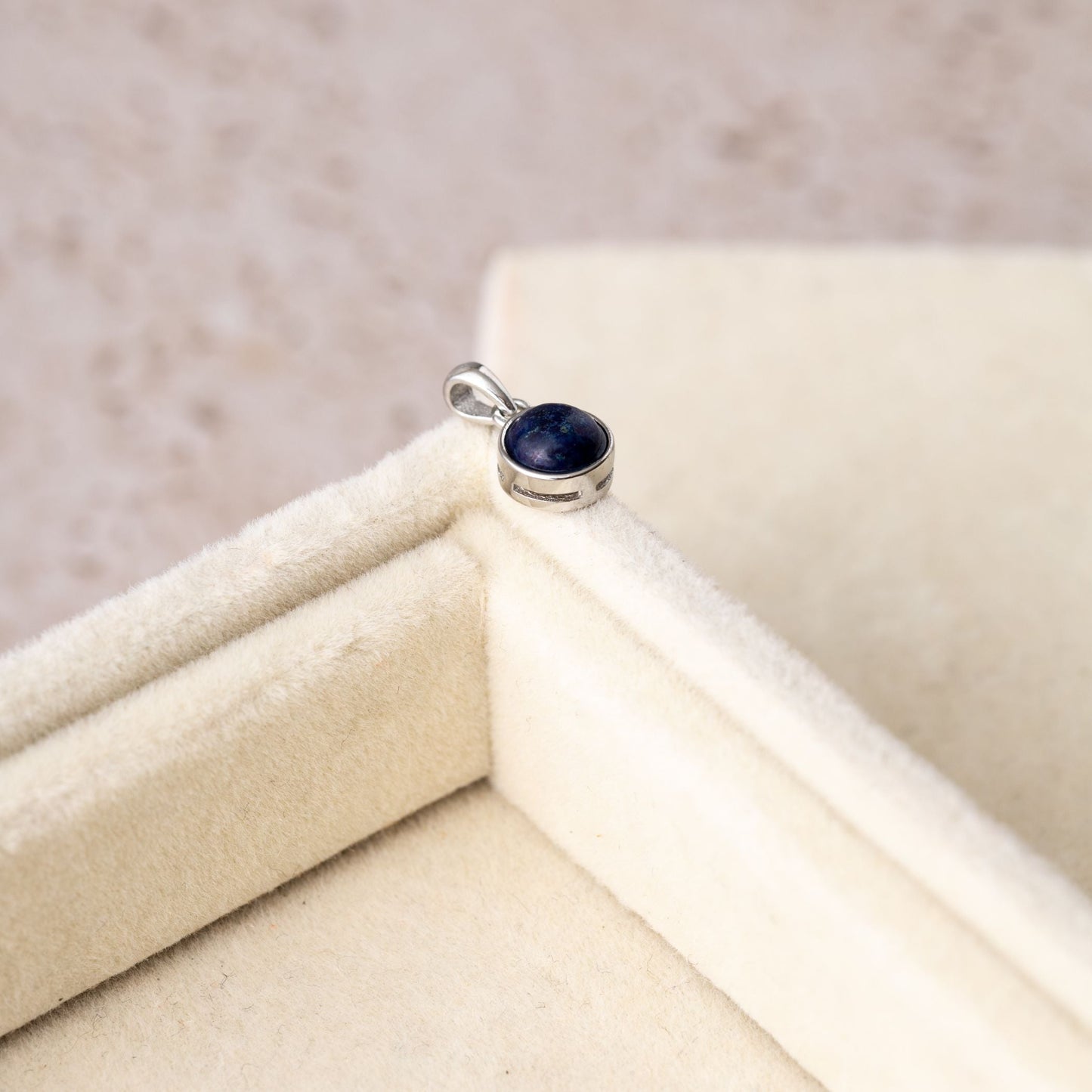 Lapislazuli-Halskettenanhänger – Rundschliff – 925er Sterlingsilber