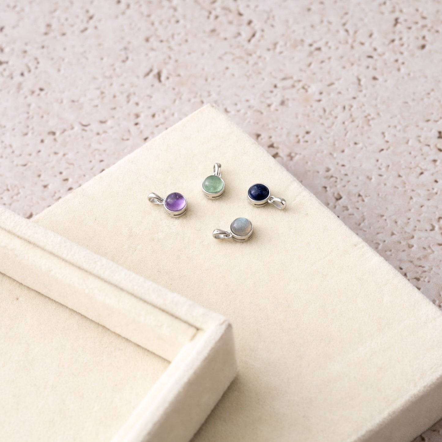 Amethyst-Halskettenanhänger – Rundschliff – 925er Sterlingsilber