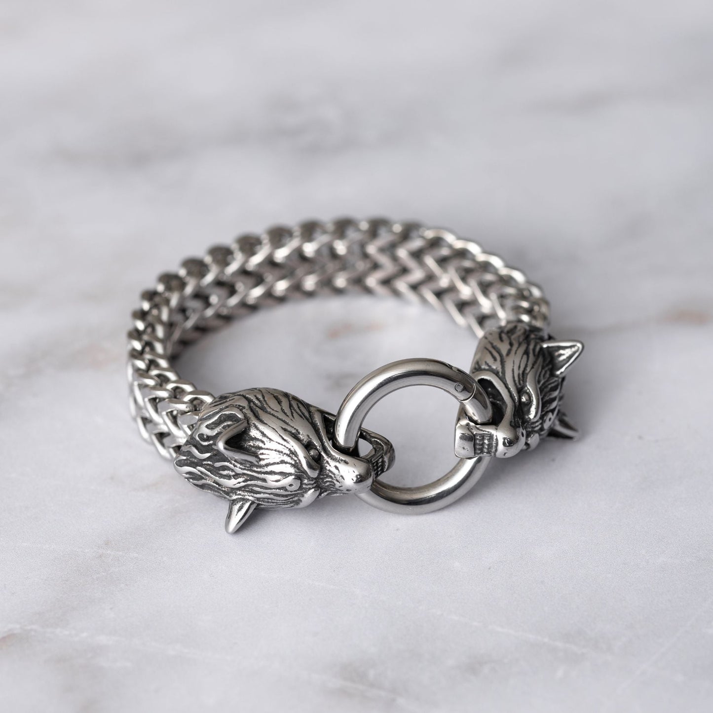 Wolf-Armband – geflochtener Edelstahl – Ringverschluss – Stärke