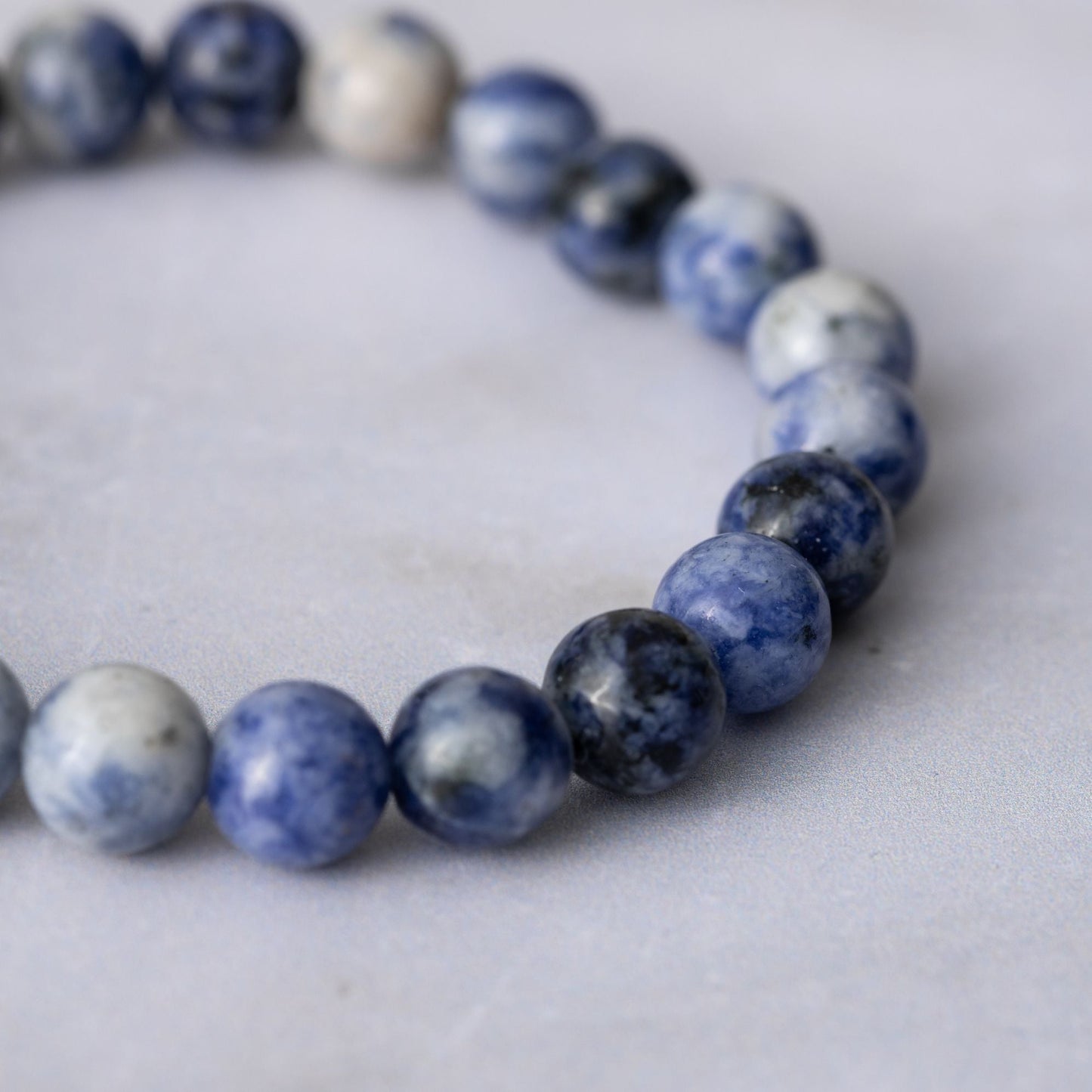 Balance-Armband – Blauer Sodalith – Treue
