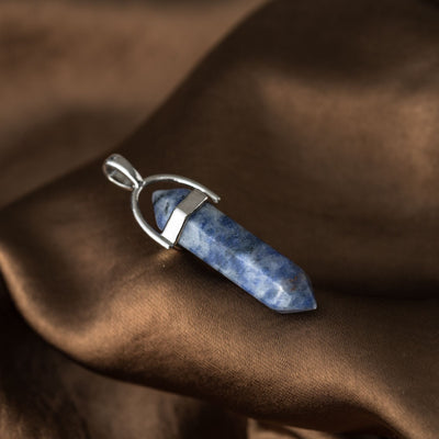 Doppelpunkt-Anhänger – Sodalith-Edelstein – sechseckiger Schliff – Selbstvertrauen