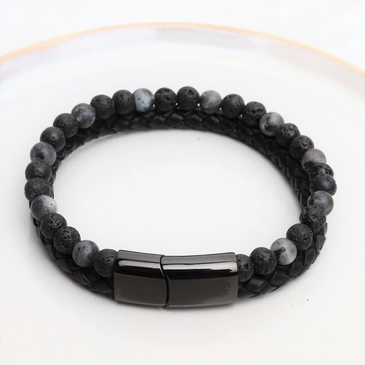 Doppeltes Armband – geflochtenes Leder – Labradorit und Lavastein – Edelstahlverschluss