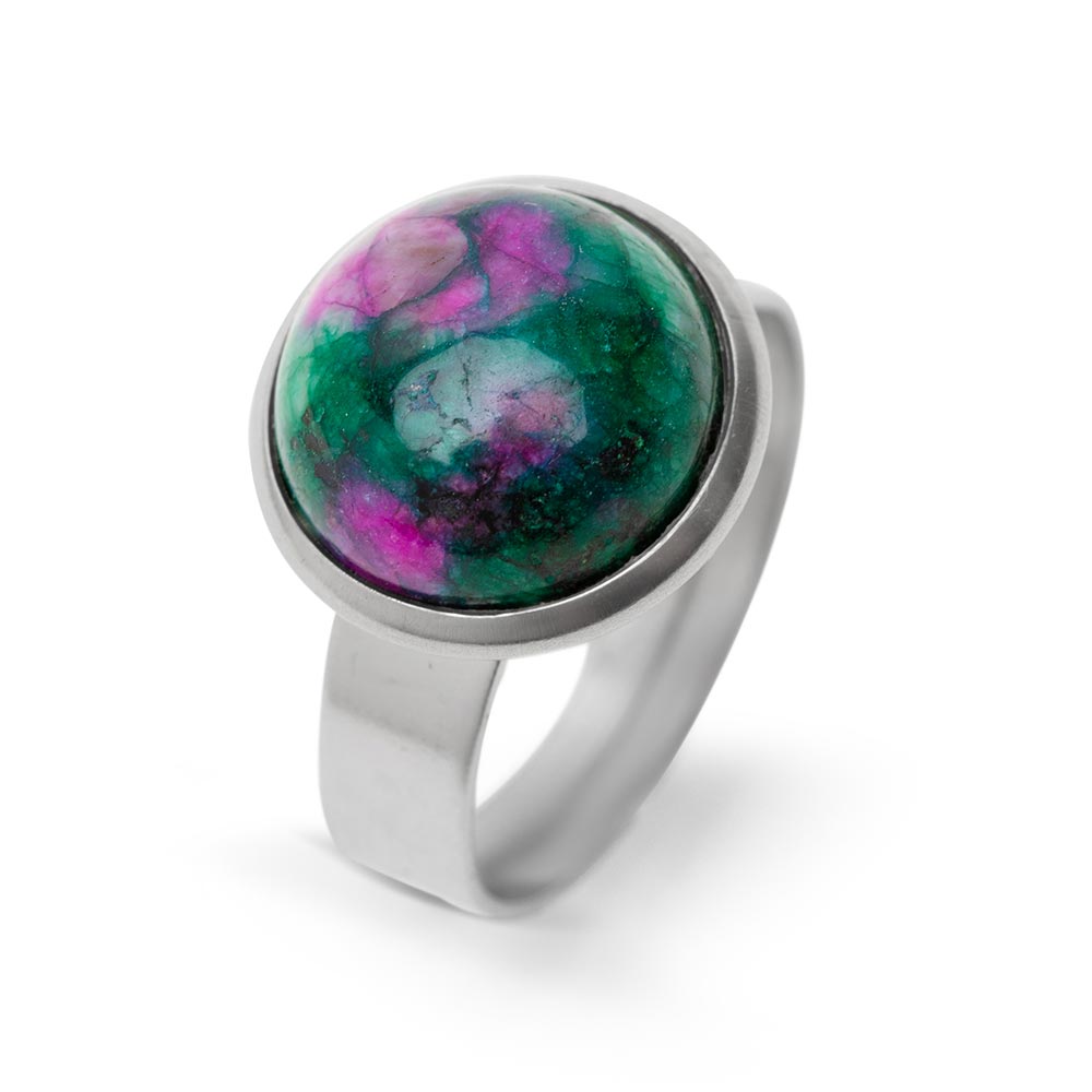 Zoisit-Rubin-Ring – Cabochon-Edelstein – Edelstahl – Entschlossenheit