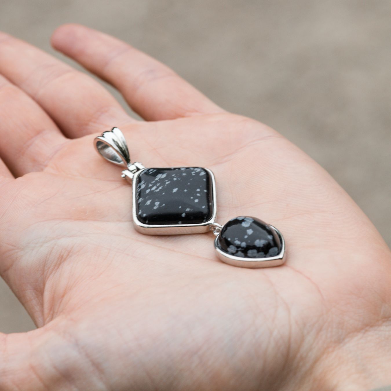 Obsidian-Anhänger – Schneeflocken-Obsidian-Doppelanhänger – Tropfen – Ehrlichkeit