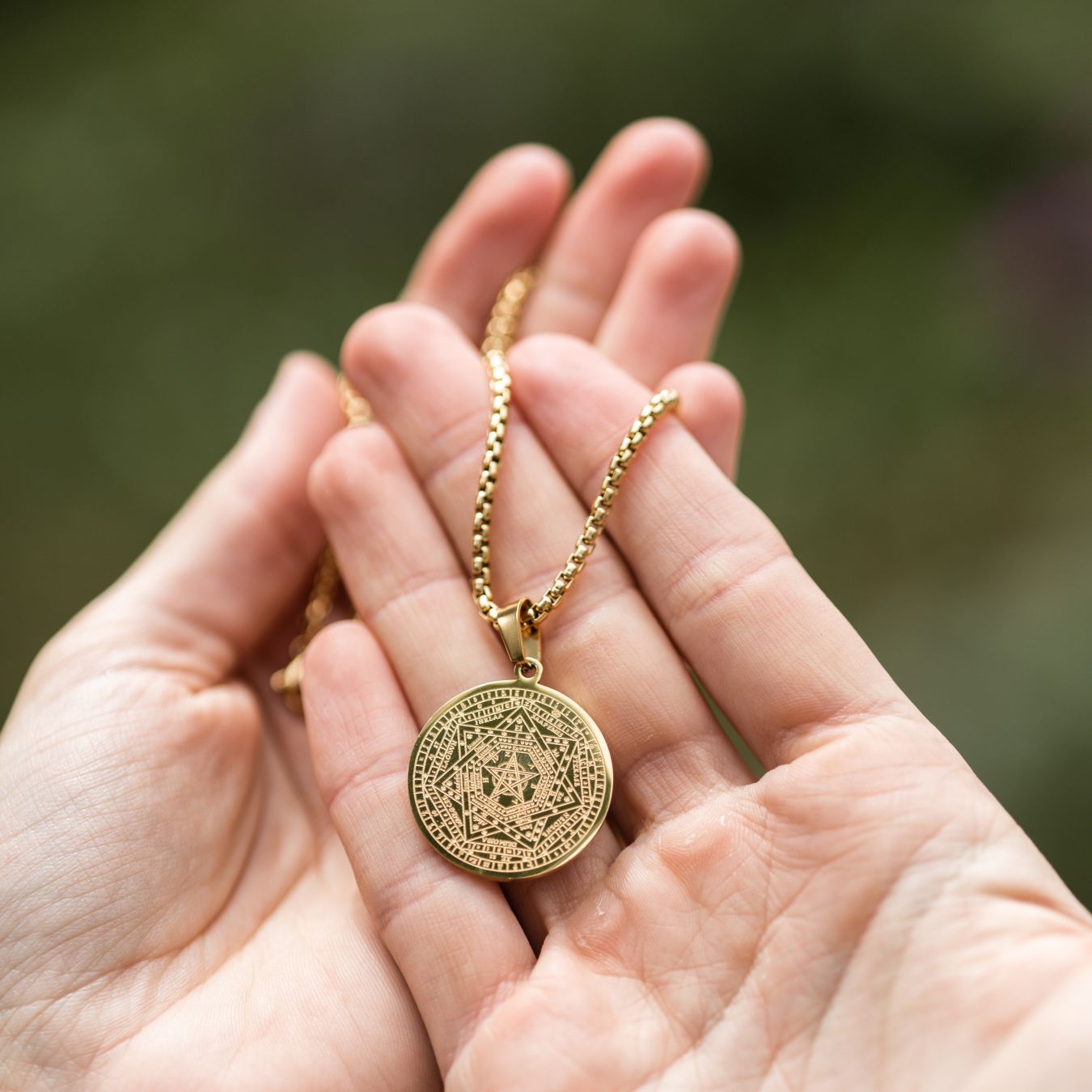 Halskette Aemeth Seal – 7 Erzengel John Dee – Edelstahl – Gold