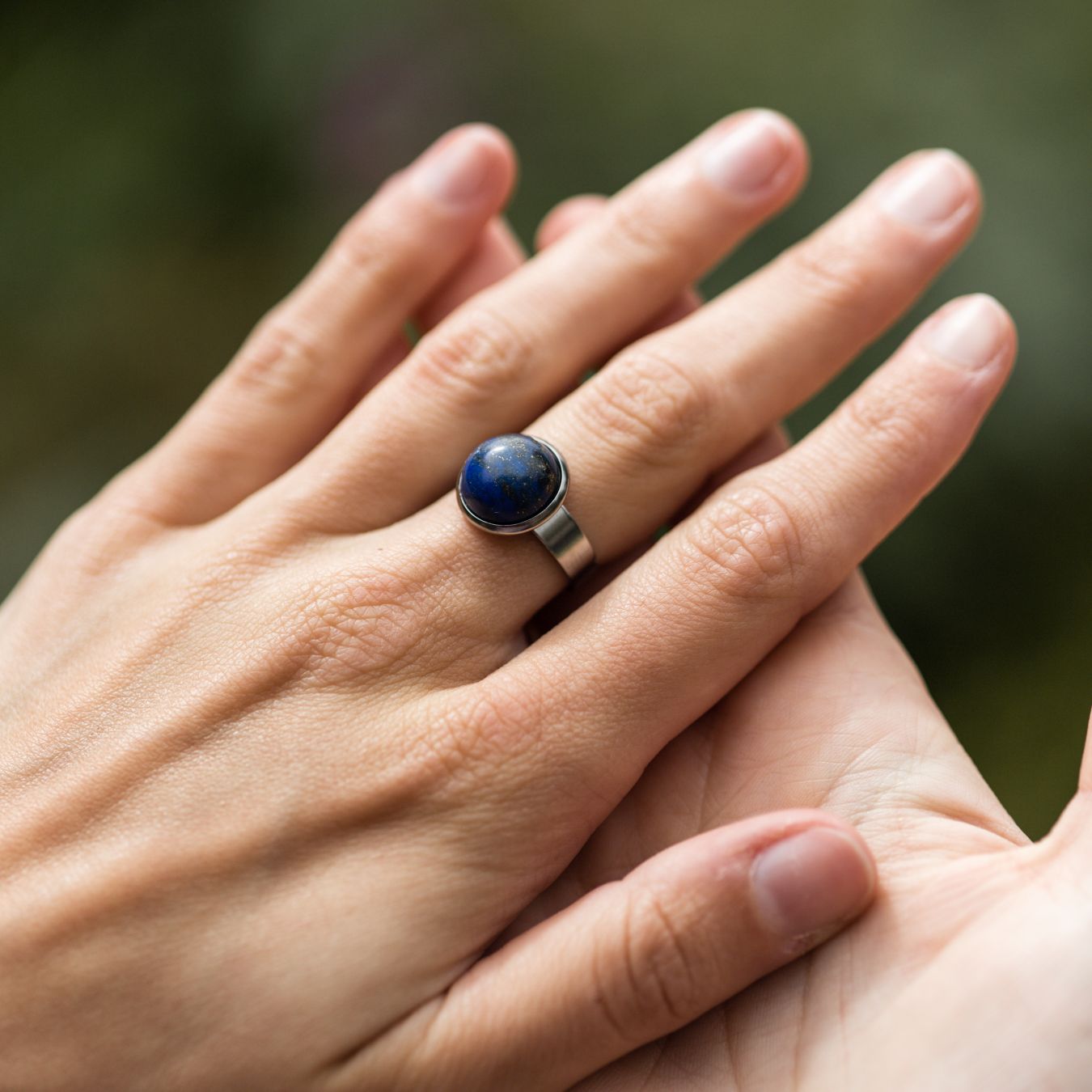 Lapislazuli-Ring – Cabochon-Edelstein – Edelstahl – Freundschaft