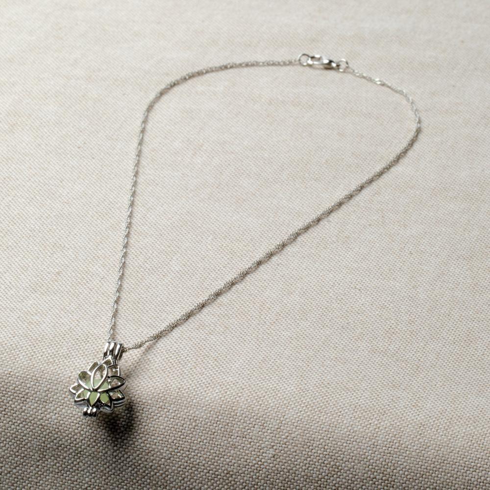 Lotus Ketting - Lichtgevend - Hemelblauw - Bevrijding-Ketting-Zentana