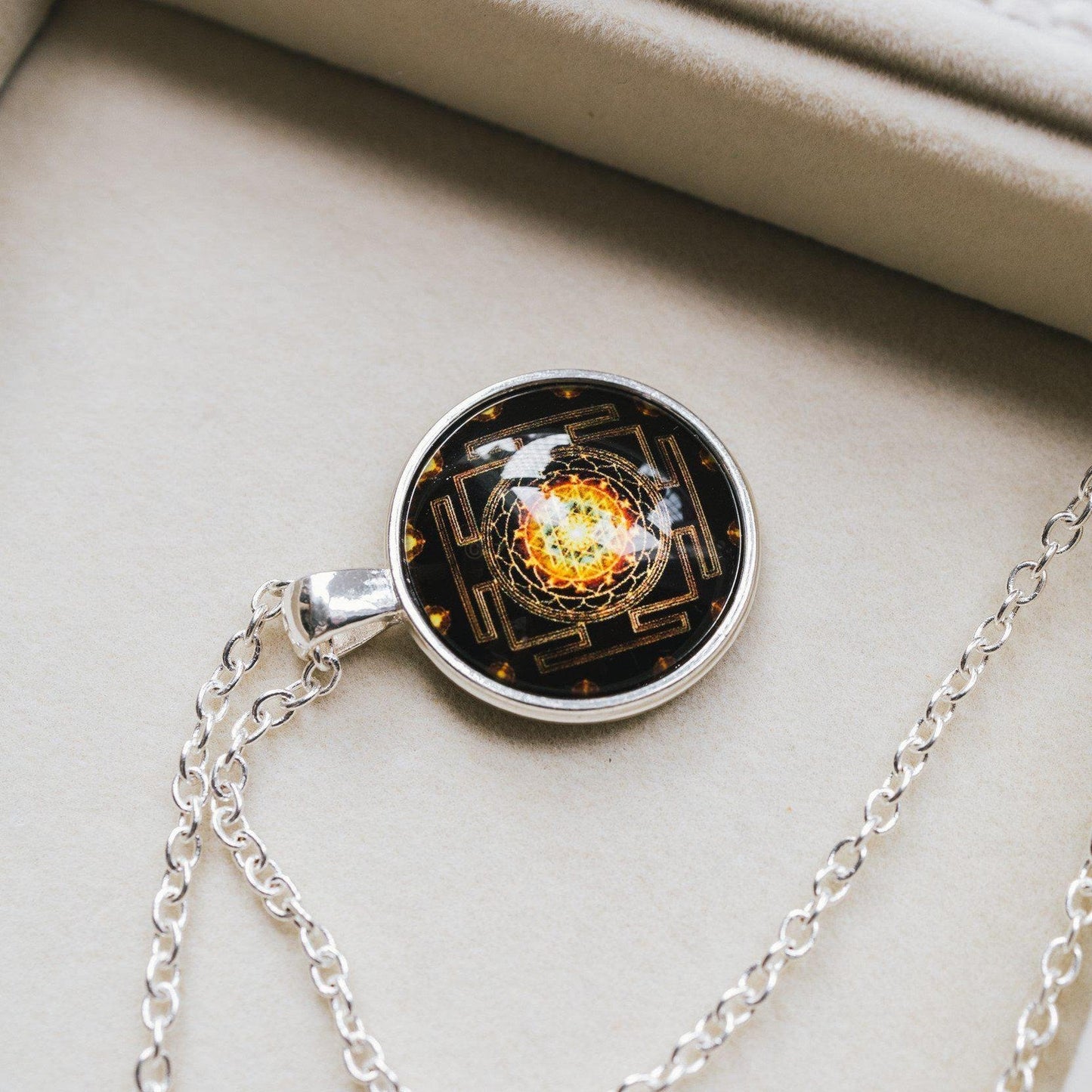 Sri Yantra Ketting - Spirituele Balans Talisman-Sri Yantra Ketting-Zentana
