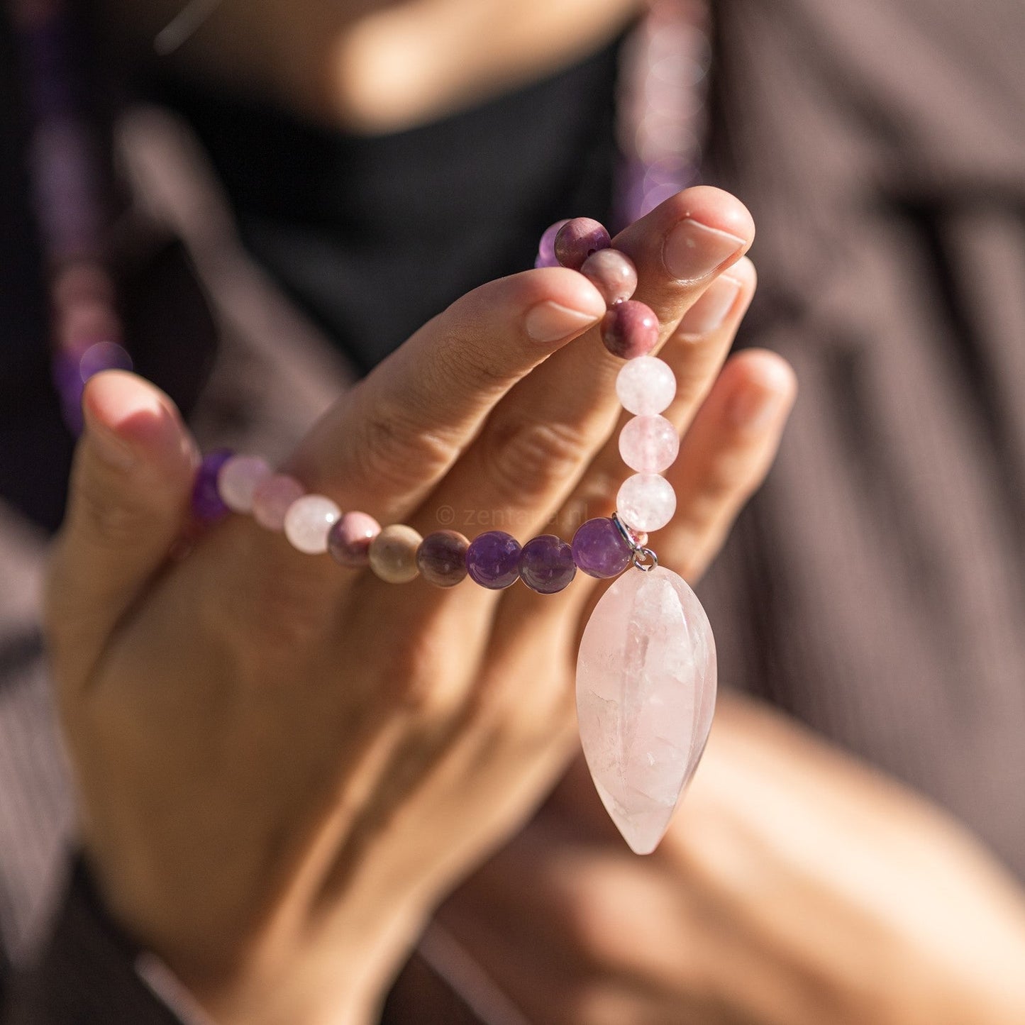 Tibetaanse Mala Edelstenen - Handgemaakte Ketting - Rozenkwarts - Zelfliefde-Mala ketting rozenkwarts-Zentana