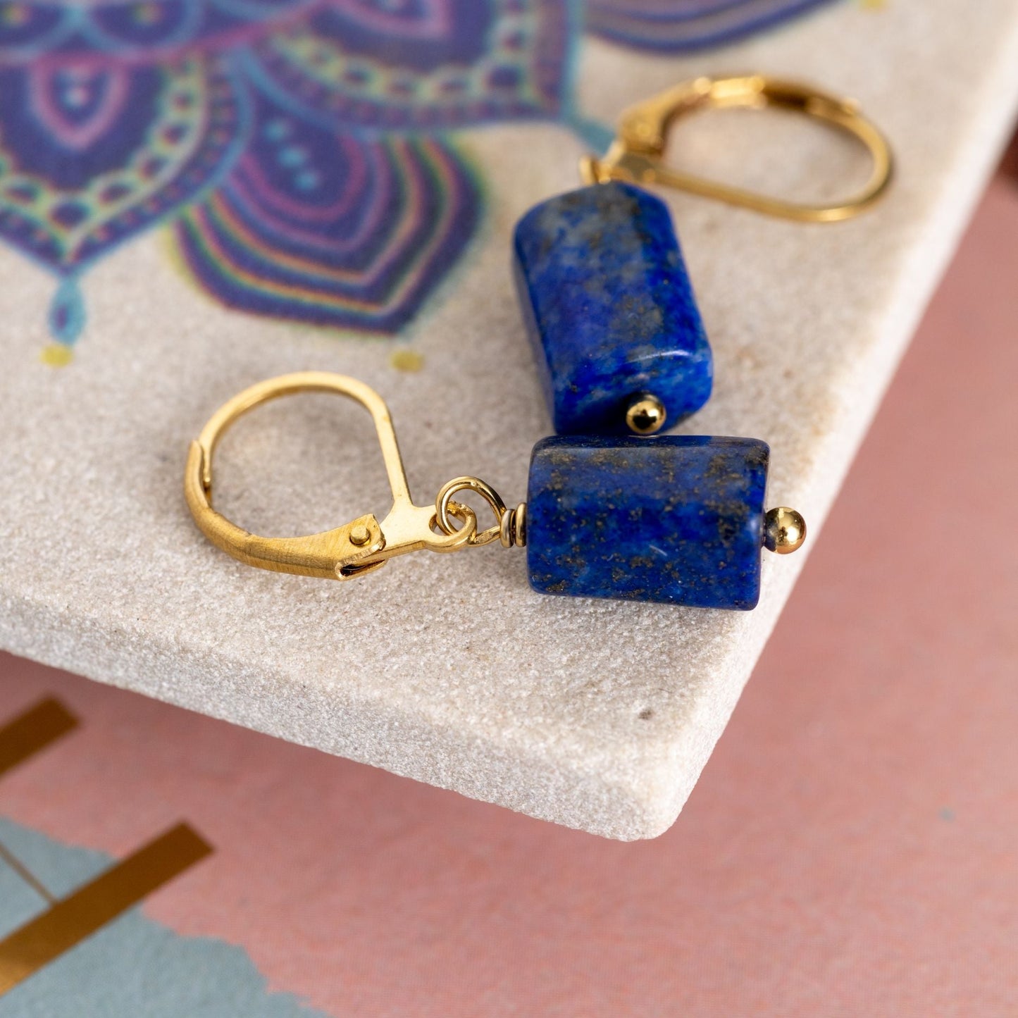 Lapislazuli Ohrringe – Edelstein Ohrringe – Edelstahl Gold – Weisheit