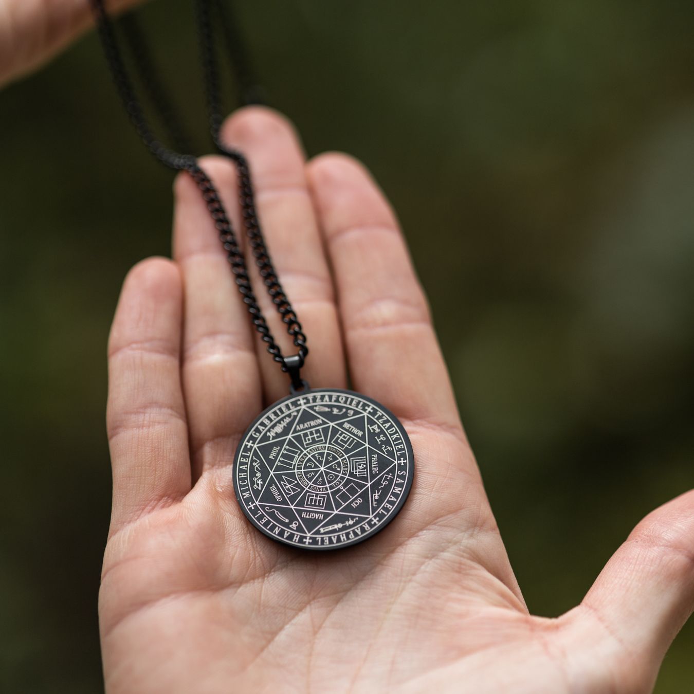 Halskette Kompass – Siegel der 7 Erzengel – Edelstahl – Schwarz